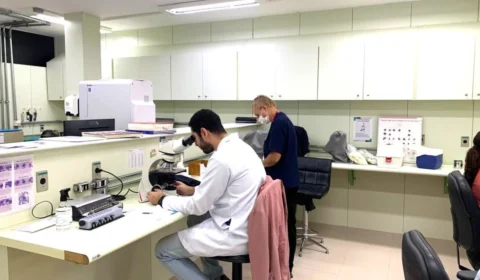 IgesDF abre vagas para laboratório e farmácia