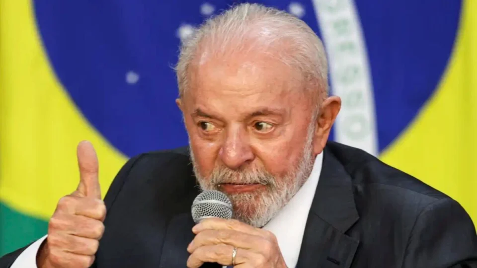 Lula retoma reunião sobre corte de gastos nesta sexta-feira (8)