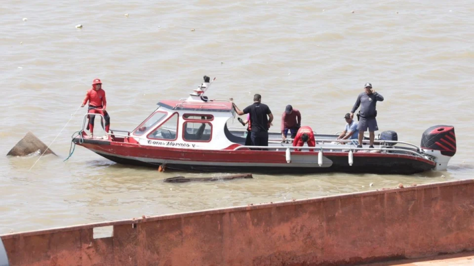 Tragédia em Manacapuru: Marinha confirma encontro de corpo