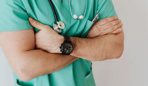 Feliz Dia do Médico: recados especiais para você enviar no WhatsApp