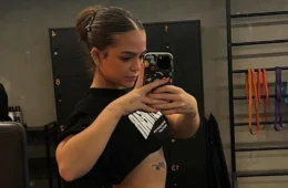 Mel Maia exibe corpo sarado e comemora evolução em novas fotos; veja