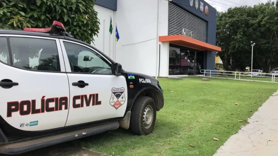 Mulher é presa por tentar matar amante do marido a facadas em Vilhena (RO)