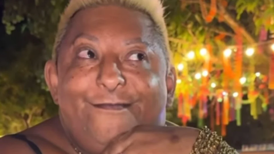 Patixa dá nome para galinhas no Rancho do Maia e vira piada: ‘Amazonino, Eduardo Braga e Omar’