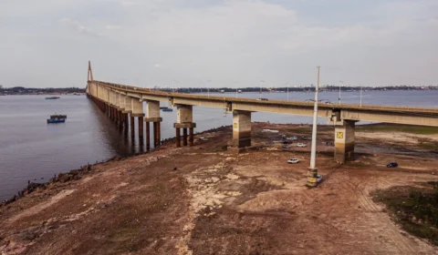 Seca no Amazonas: rio Negro atinge menor nível histórico e supera 2023