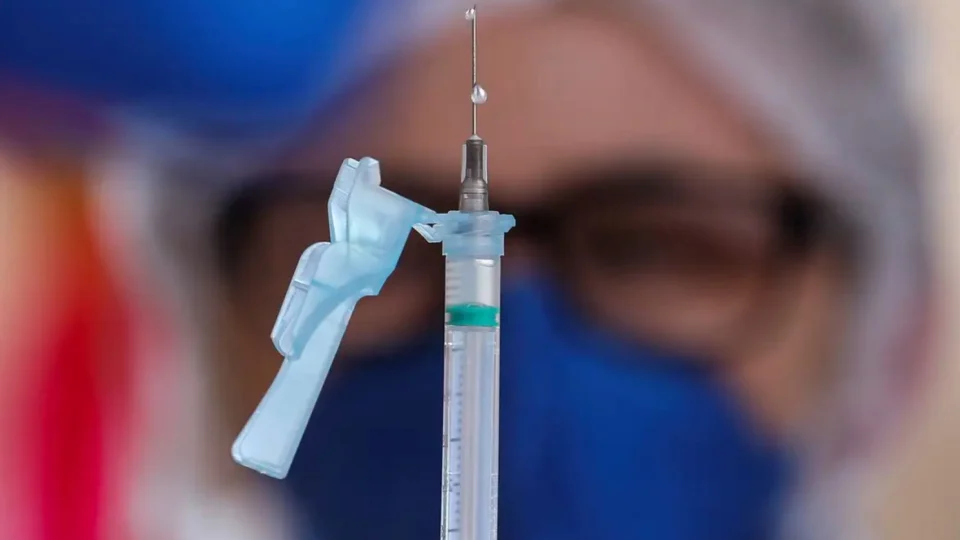 STF derruba lei que impede vacinação obrigatória de Covid-19