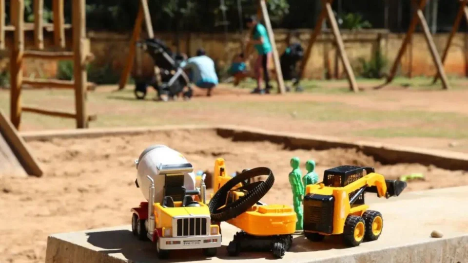 Pessoas com autismo poderão ter vagas reservadas em estacionamentos