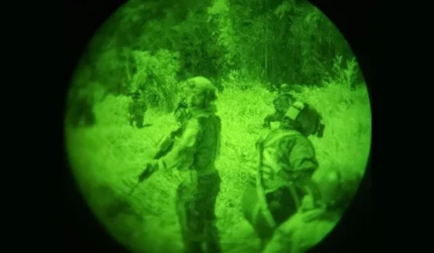 Terra Yanomami: Operação noturna das Forças Armadas desarticula garimpo ilegal; veja vídeo