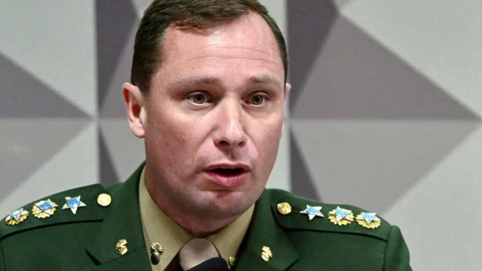 PF identificou plano de assassinato a partir do celular de Mauro Cid