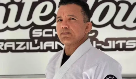 Professor de jiu-jitsu suspeito de abusar de 12 atletas chega a Manaus após prisão em SC