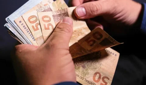 Quando cai na conta o 13º salário de 2024? Confira as datas