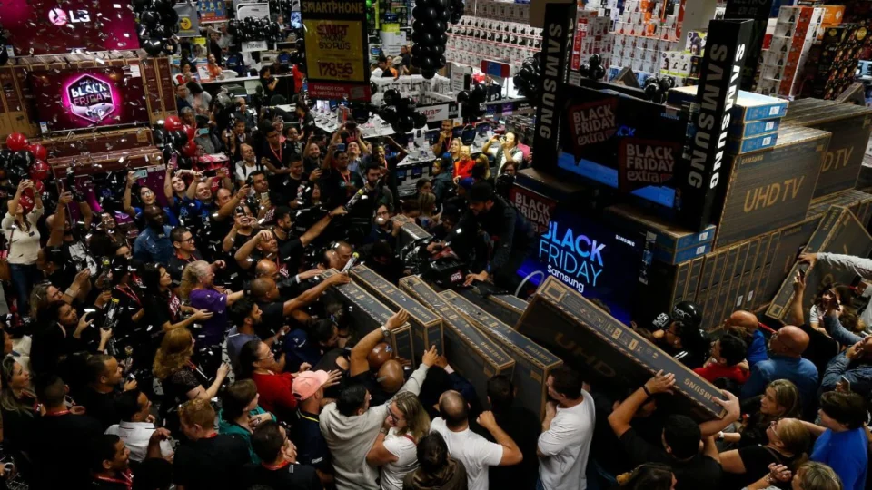 Black Friday: Vai comprar? Confira dicas para não cair em golpes