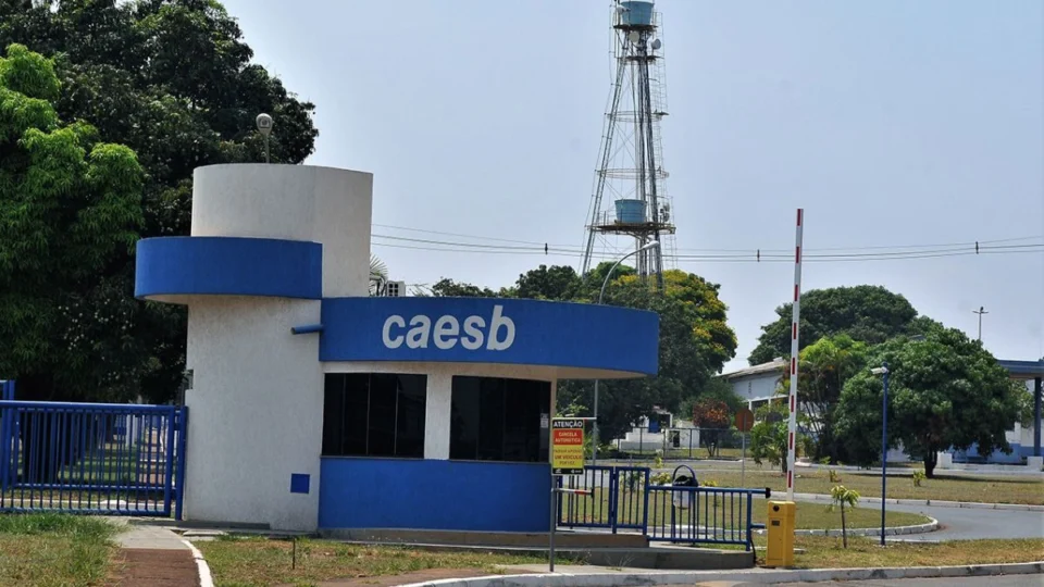 Concurso da Caesb 2025: salários de até R$ 10,8 mil