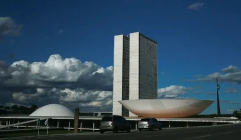 Primeira proposta do pacote de corte de gastos é aprovada pela Câmara hoje (18)