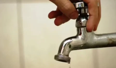 Bairros ficam sem água após falta de energia paralisar estações em Manaus