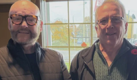 Herói do passado: homem reencontra “adolescente” que salvou sua vida 56 anos atrás