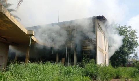 Incêndio atinge antigo prédio do Ibama em Palmas; veja vídeo