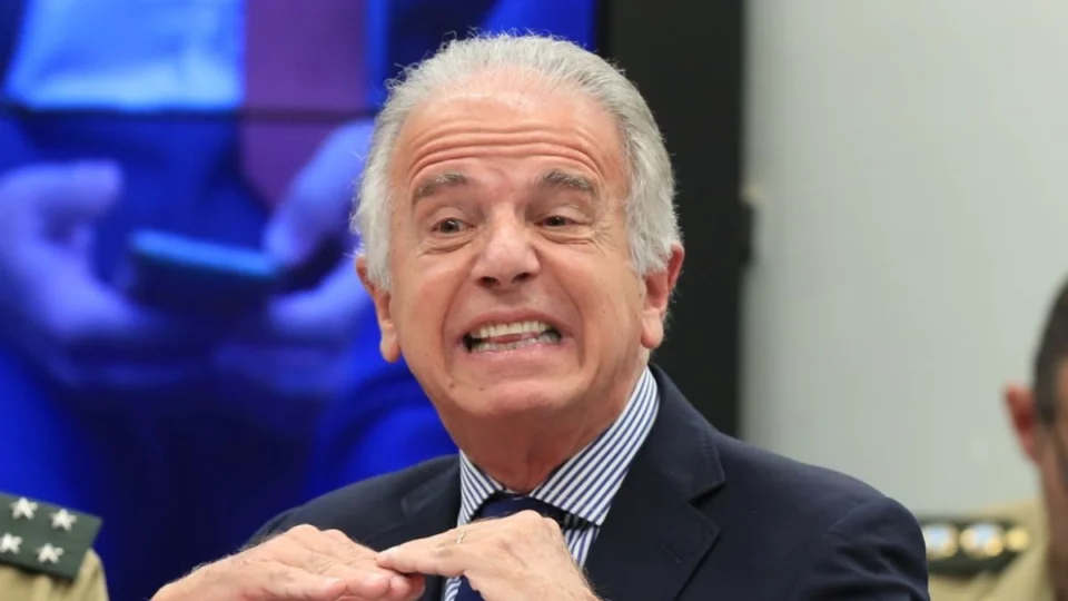 Ministério da Defesa no pacote de corte de gastos do governo