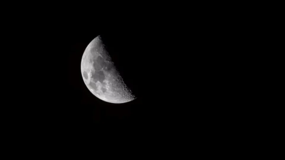 Qual é a fase da Lua hoje (11)? Confira o calendário lunar de fevereiro