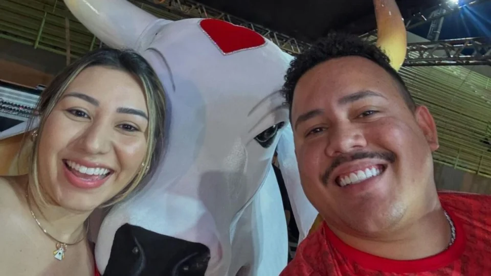 Lucas Buda assume namorada, natural do Amazonas: ‘Que Deus abençoe a gente’