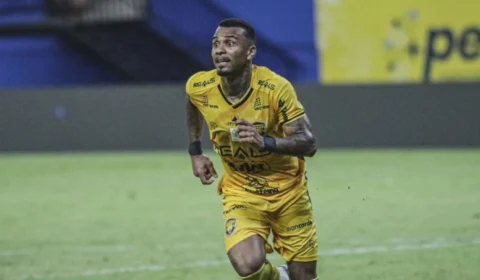 Artilheiro do Amazonas na Série B, Matheus Serafim dá adeus ao clube