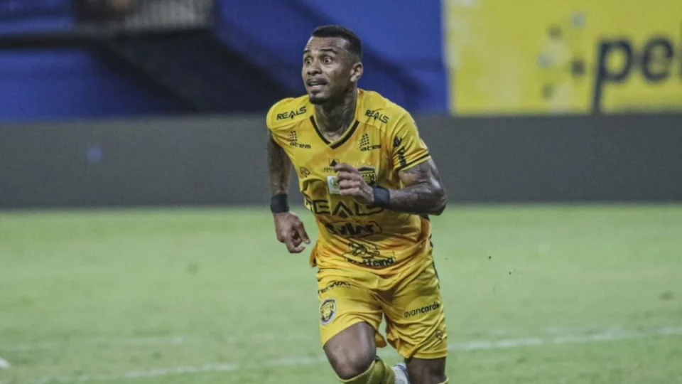 Artilheiro do Amazonas na Série B, Matheus Serafim dá adeus ao clube