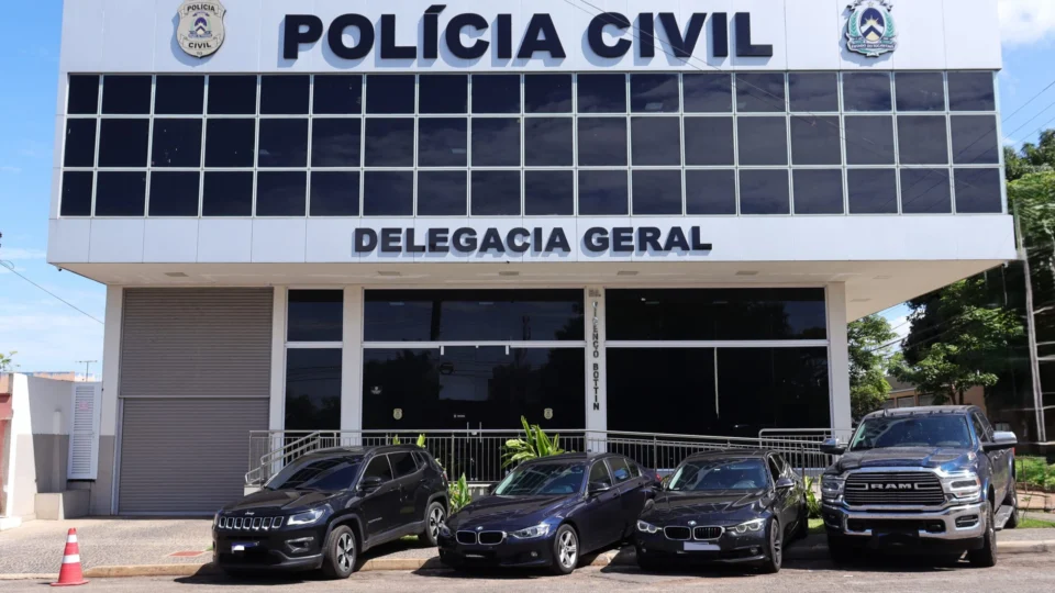 Operação da Polícia Civil resulta na apreensão de veículos de luxo avaliados em mais de R$ 1 milhão
