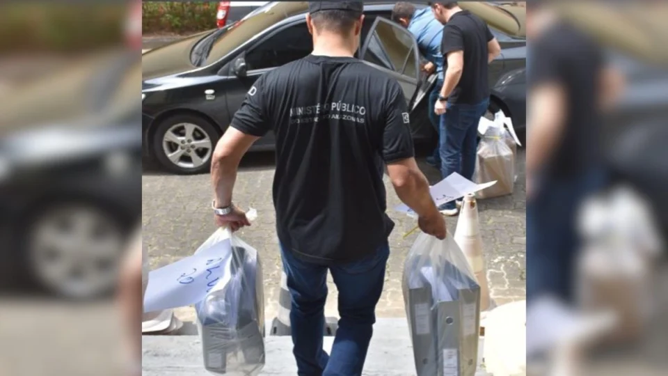 Policiais investigados por corrupção são alvos de operação no Amazonas