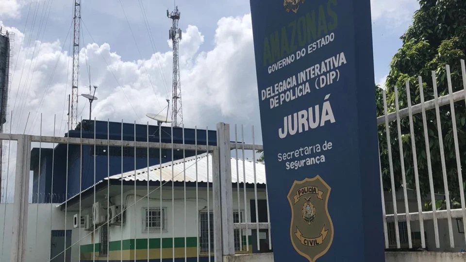 Professor é indiciado por suspeita de estuprar e aliciar seis alunas no Amazonas