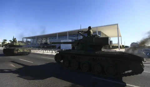 Marinha nega envolvimento em tentativa de golpe