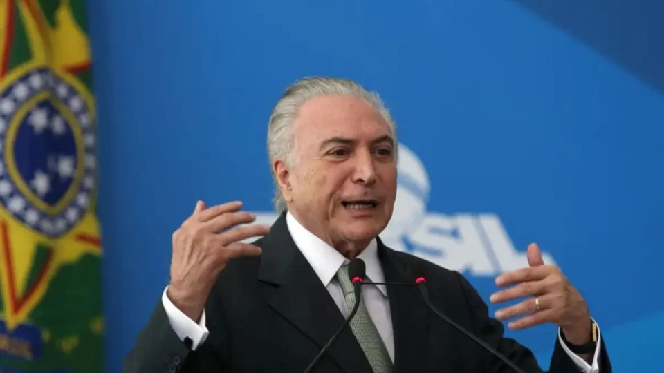 Temer desmente rumores de candidatura em 2026 após ser citado como vice de Bolsonaro