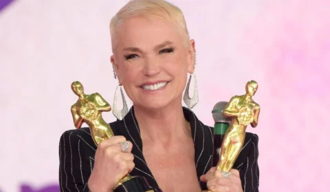 Xuxa volta ao SBT para receber Troféus Imprensa com 32 anos de atraso no Teleton 2024