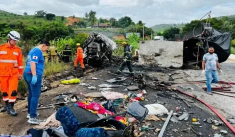 Acidente em Teófilo Otoni deixa 38 mortos e é o maior em rodovias federais desde 2007