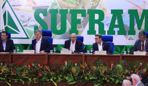 Alckmin aprova projetos e destaca reforma tributária durante visita a Manaus; ‘uma mudança histórica’