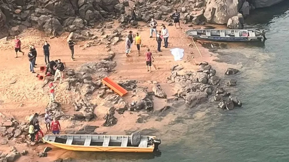 Agência vai analisar qualidade da água do Rio Tocantins, após desabamento da ponte