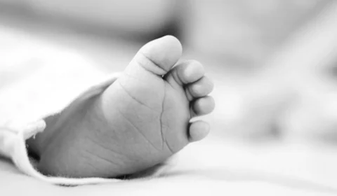 Bebê de um mês morre por suspeita de maus-tratos no Amazonas