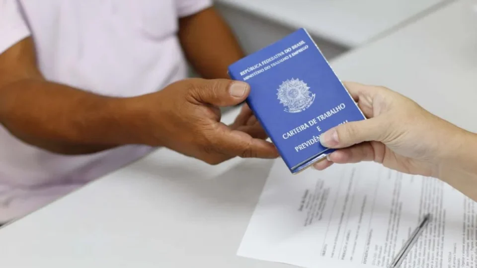 Sine Acre oferta mais de 90 vagas de emprego nesta terça (17)