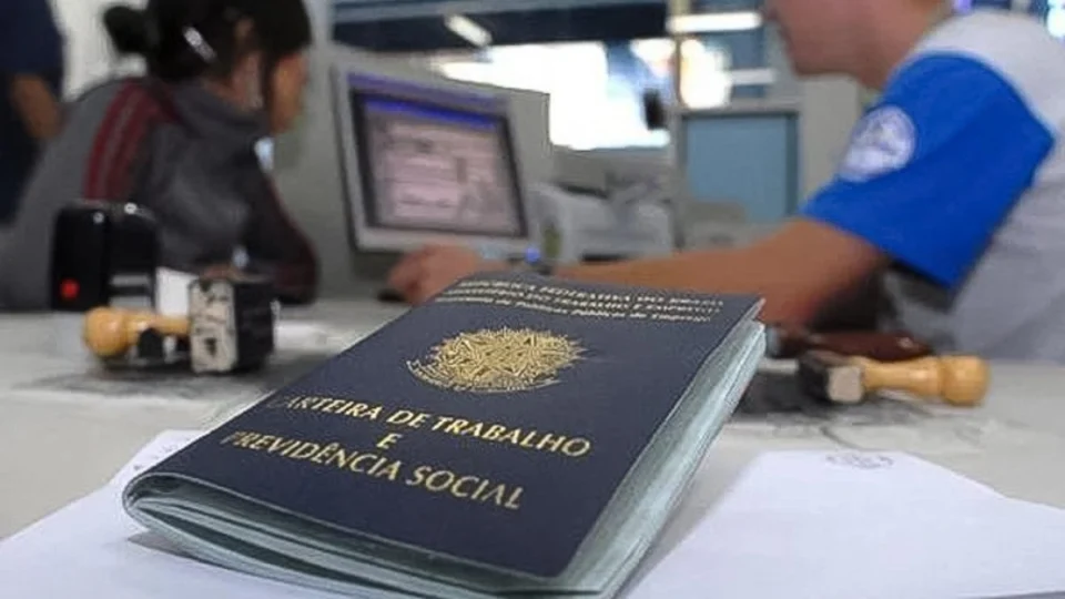 Sine Acre oferta 185 vagas de emprego nesta quinta (19); confira