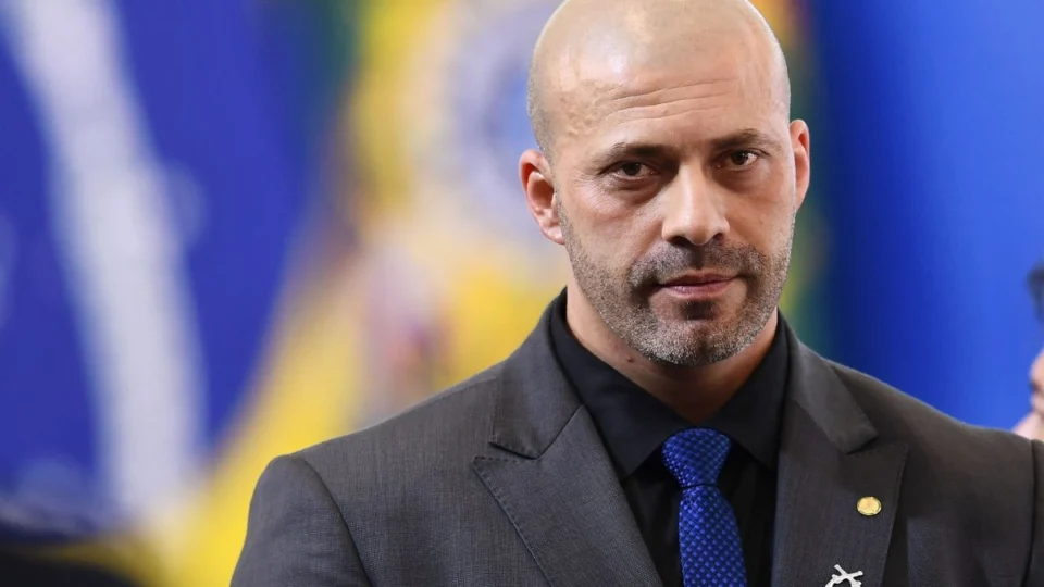 Moraes nega pedido de liberdade condicional a Daniel Silveira
