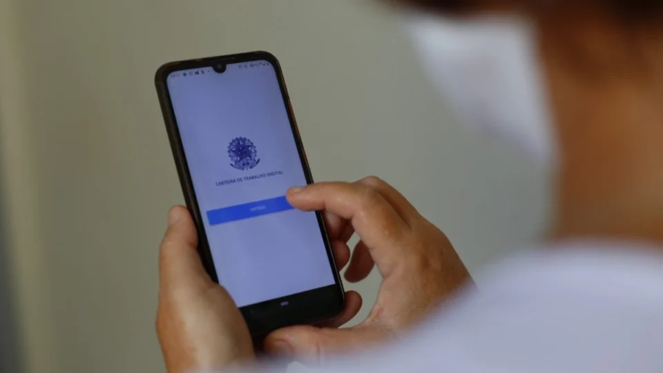 Sine Acre disponibiliza 175 vagas nesta sexta (27); veja cargos