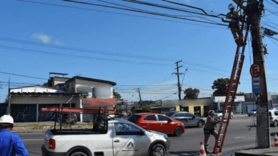 Confira os bairros que devem ficar sem energia hoje (5/12) em Manaus