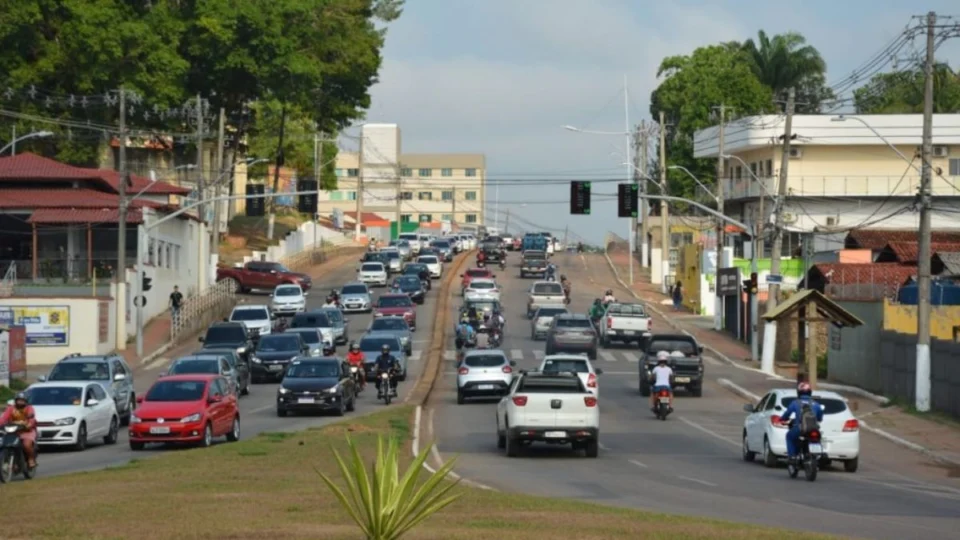 Acre registra mais de 7 mil veículos com IPVA em atraso; saiba como pagar