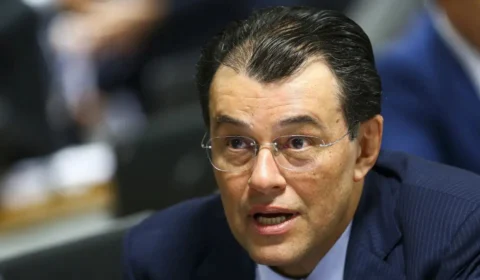 Eduardo Braga critica veto de Lula à BR-319 e anuncia ofensiva no Congresso: ‘golpe contra um sonho de gerações’