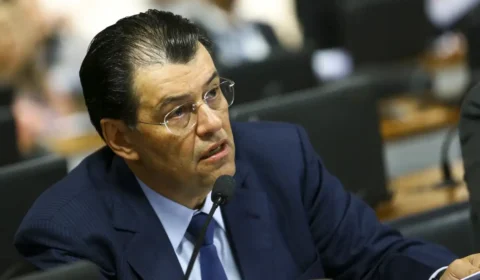 Reforma tributária: Eduardo Braga mantém carnes com imposto zero e inclui armas em ‘imposto do pecado’