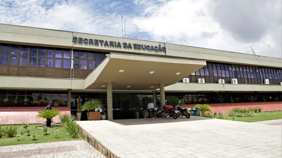 Novo PCCR da Educação: salários dos professores do Tocantins aumenta em até 28%