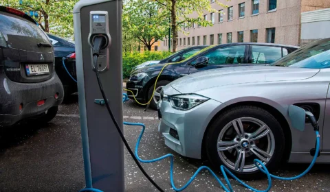 Assembleia recebe Projeto de Lei para isenção do IPVA em veículos elétricos