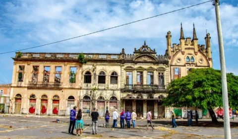 Feira de Natal gratuita começa nesta quarta (18) no complexo Booth Line, no Centro de Manaus