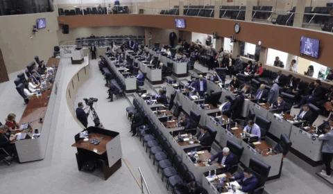 Votação sobre orçamento de R$ 10,5 bilhões é adiada na Câmara Municipal de Manaus