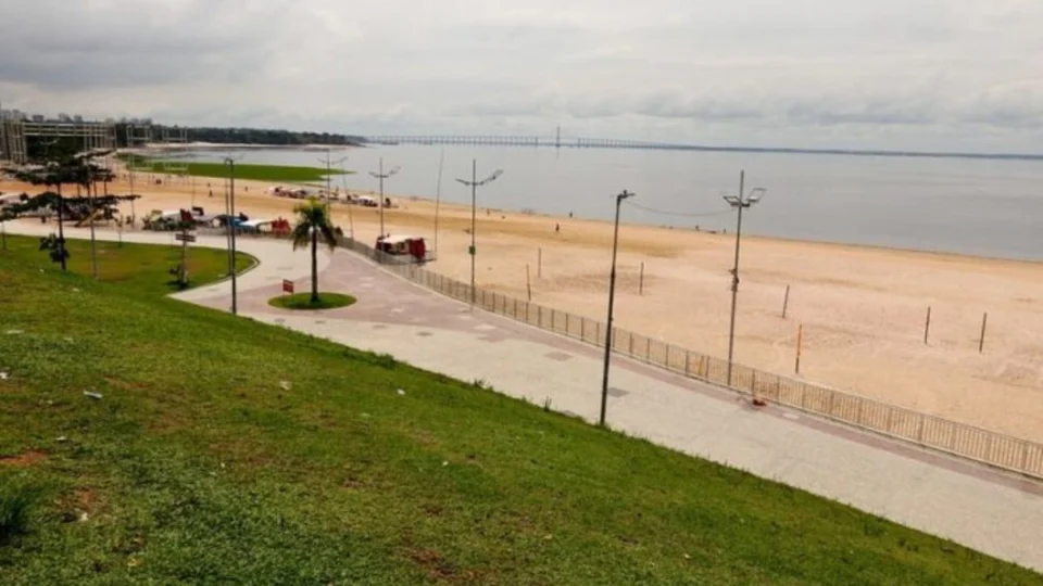 Praia da Ponta Negra será liberada para banho nesta quinta-feira (26)