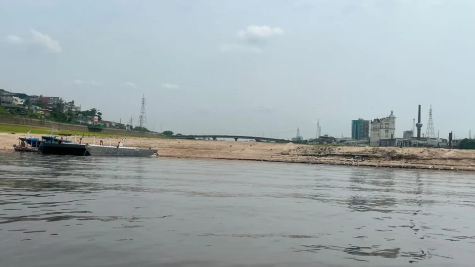 Rio Negro sobe 12 centímetros por dia em Manaus; chuvas ajudam subida após seca