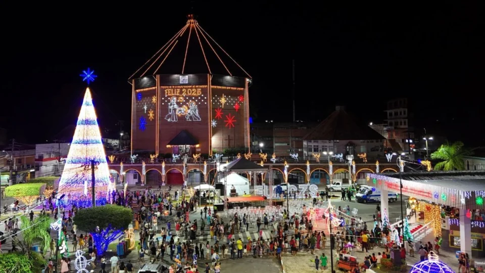 Cruzeiro do Sul inicia festividades natalinas com show neste domingo (15)